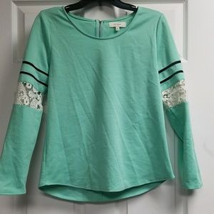 Long sleeve shirt